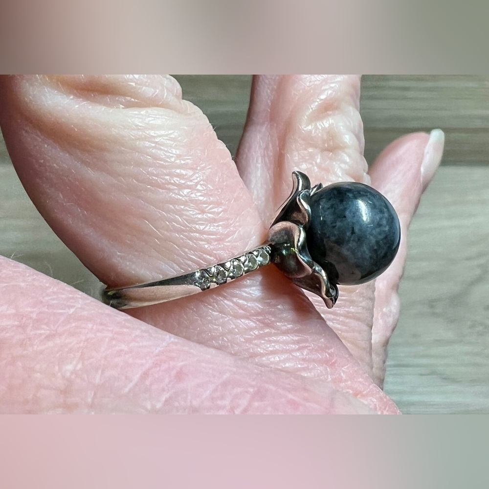 Designer JOY Sterling Silver Gray Quartz Flower Cocktail Ring, Size 7, 5.5g - Picture 10 of 11